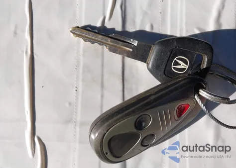 2002 Acura Rl 3.5 z USA, uszkodzony, nr VIN JH4KA96512C012980